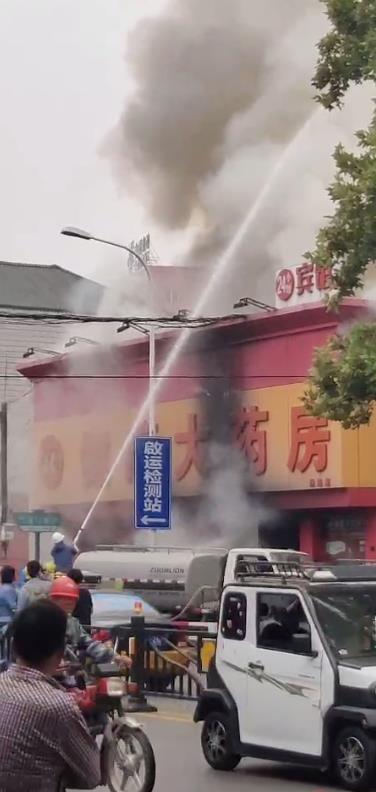 洛阳火灾最新爆料,揭秘事故原因与救援进展 第2张 洛阳火灾最新爆料,揭秘事故原因与救援进展 第2张